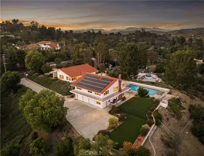 $3,249,000 | 10181 Overhill Drive, North Tustin, CA 92705