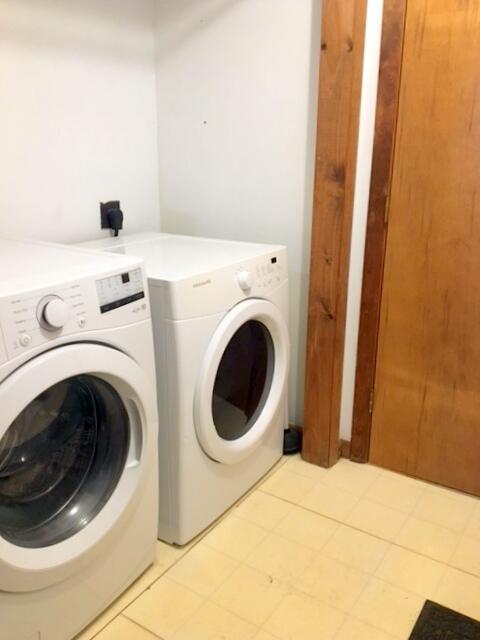 2003 Belgrade Road Sidney, ME 04330 - Photo 20 of 37 Laundry in mudroom