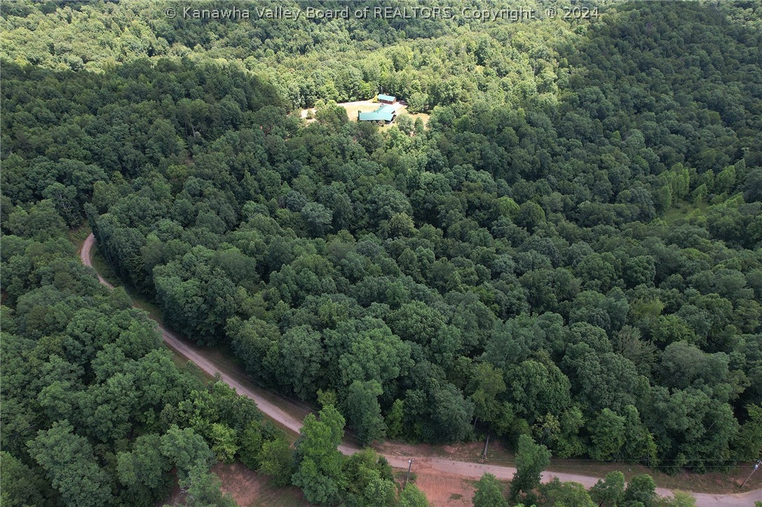 1332 Hidden Farms Road Poca, WV 25159 - Photo 38 of 40 Gallery Image 38