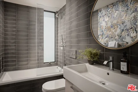 $3,150,000 | 621 Mildred Avenue, Venice, CA 90291