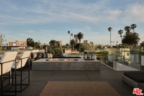 $3,150,000 | 621 Mildred Avenue, Venice, CA 90291