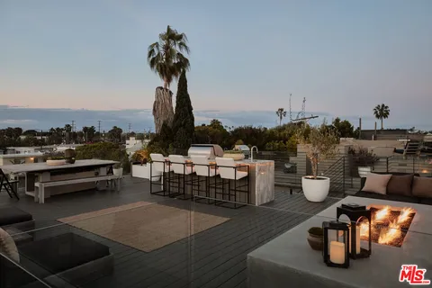 $3,150,000 | 621 Mildred Avenue, Venice, CA 90291