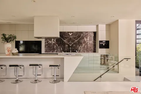 $3,150,000 | 621 Mildred Avenue, Venice, CA 90291