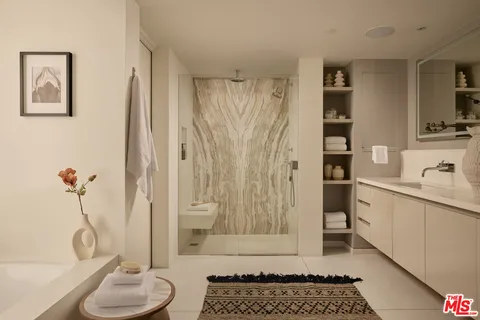 $3,150,000 | 621 Mildred Avenue, Venice, CA 90291