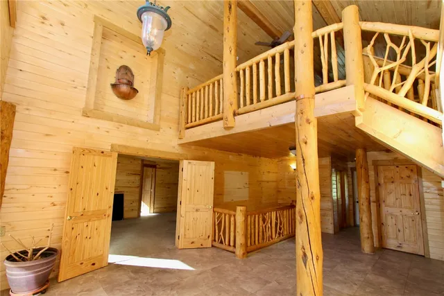 a view of a entryway door of the building