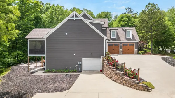 $759,000 | 114 Monroe Drive, Ringgold, GA 30736