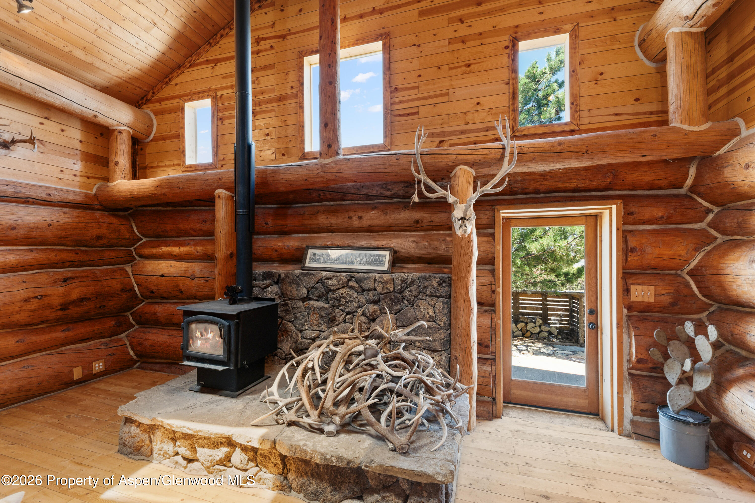 400 Quick Silver Way Rifle, CO 81650 - Photo 9 of 42 Fireplace