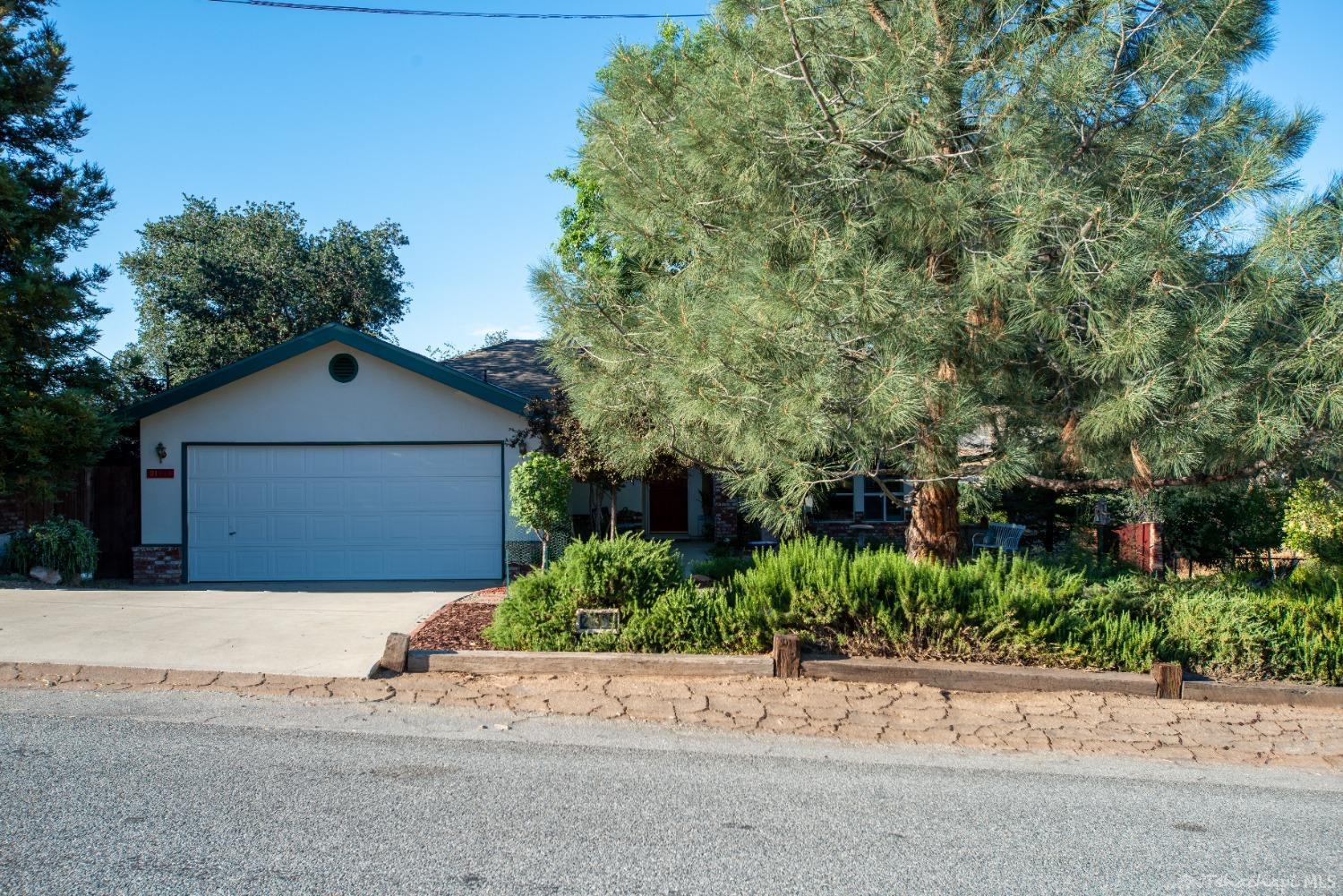21309 Quail Springs Road Tehachapi, CA 93561 - Photo 2 of 19 Gallery Image 2