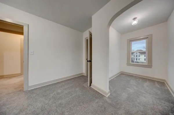 $222,000 | 742 East Powell Avenue, Evansville, IN 47713
