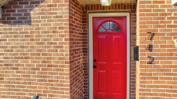 $224,500 | 742 East Powell Avenue, Evansville, IN 47713