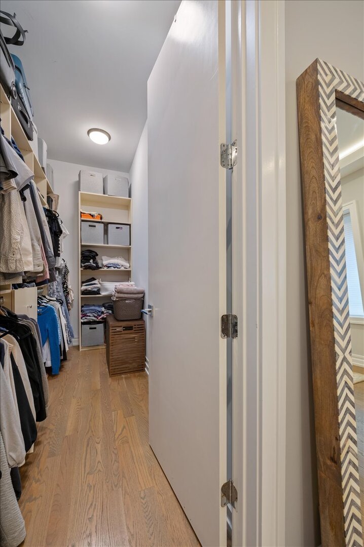 2027 West Belmont Avenue, Unit 1 Chicago, IL 60618 - Photo 13 of 34