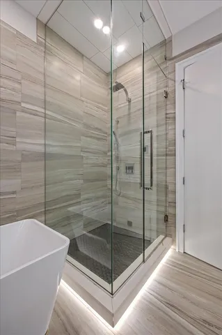 $1,125,000 | 2027 West Belmont Avenue, Unit 1, Chicago, IL 60618