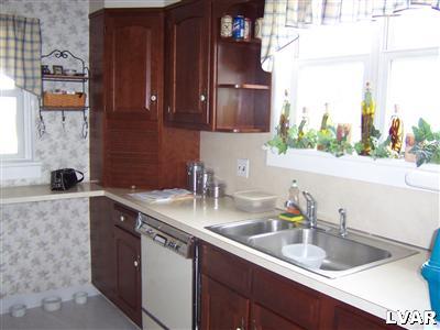 3638 Carter Road Bethlehem, PA 18020 - Photo 3 of 10 Gallery Image 3