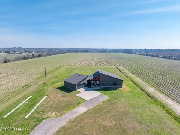 $325,000 | 13127 La Highway 89, Erath, LA 70533