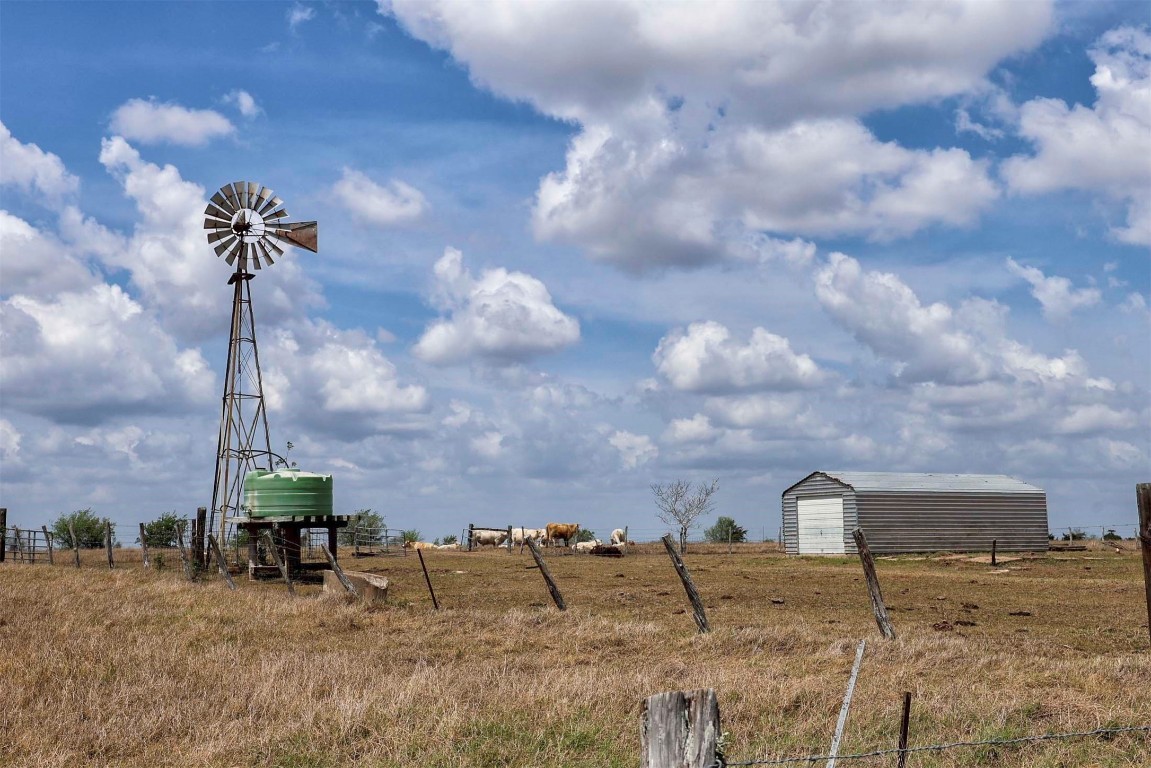 6446 Mensik Road Schulenburg, TX 78956 - Photo 6 of 17 a view of a terrace