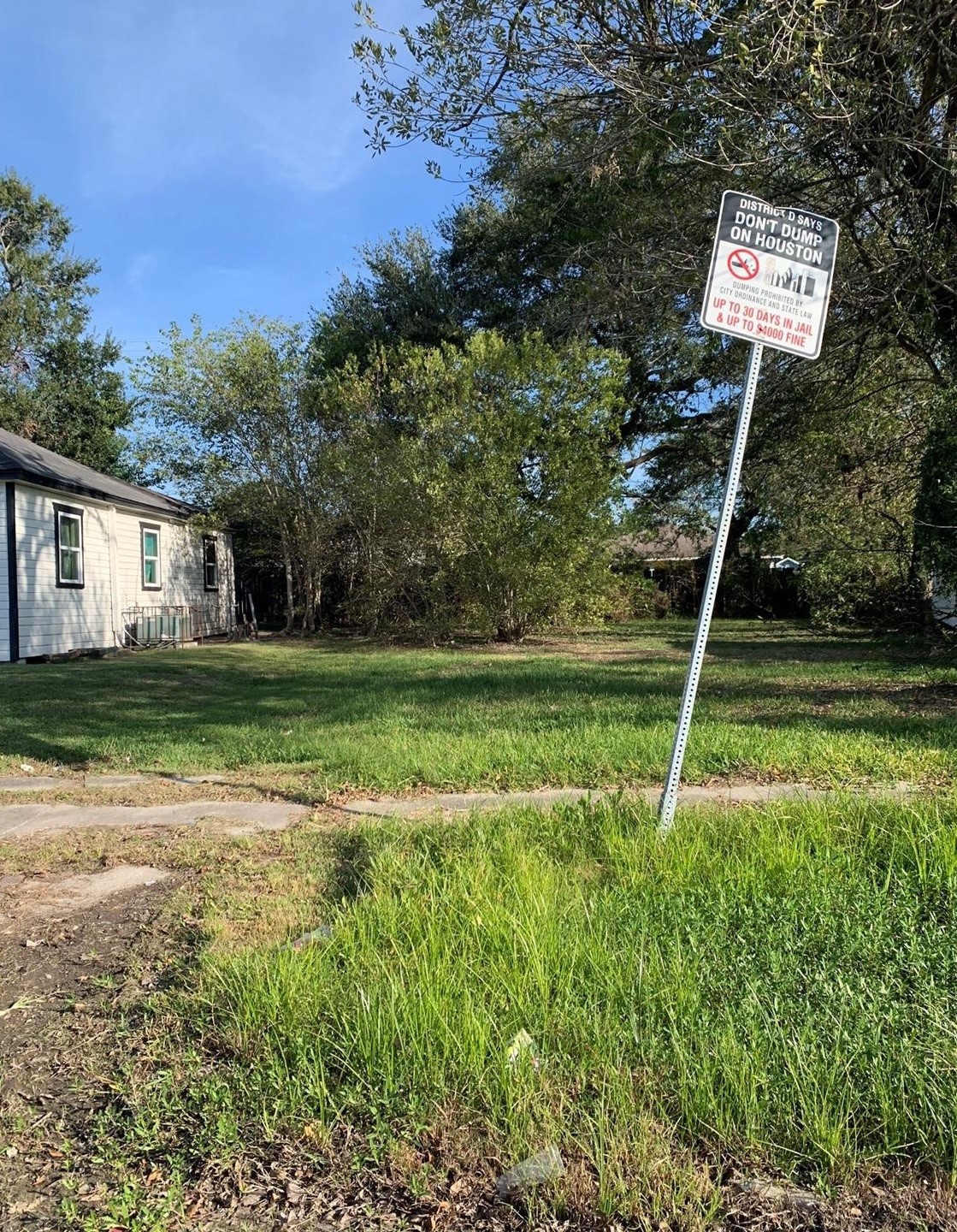 4509 Perry Street Houston, TX 77021 - Photo 3 of 4 a view of a house with a backyard