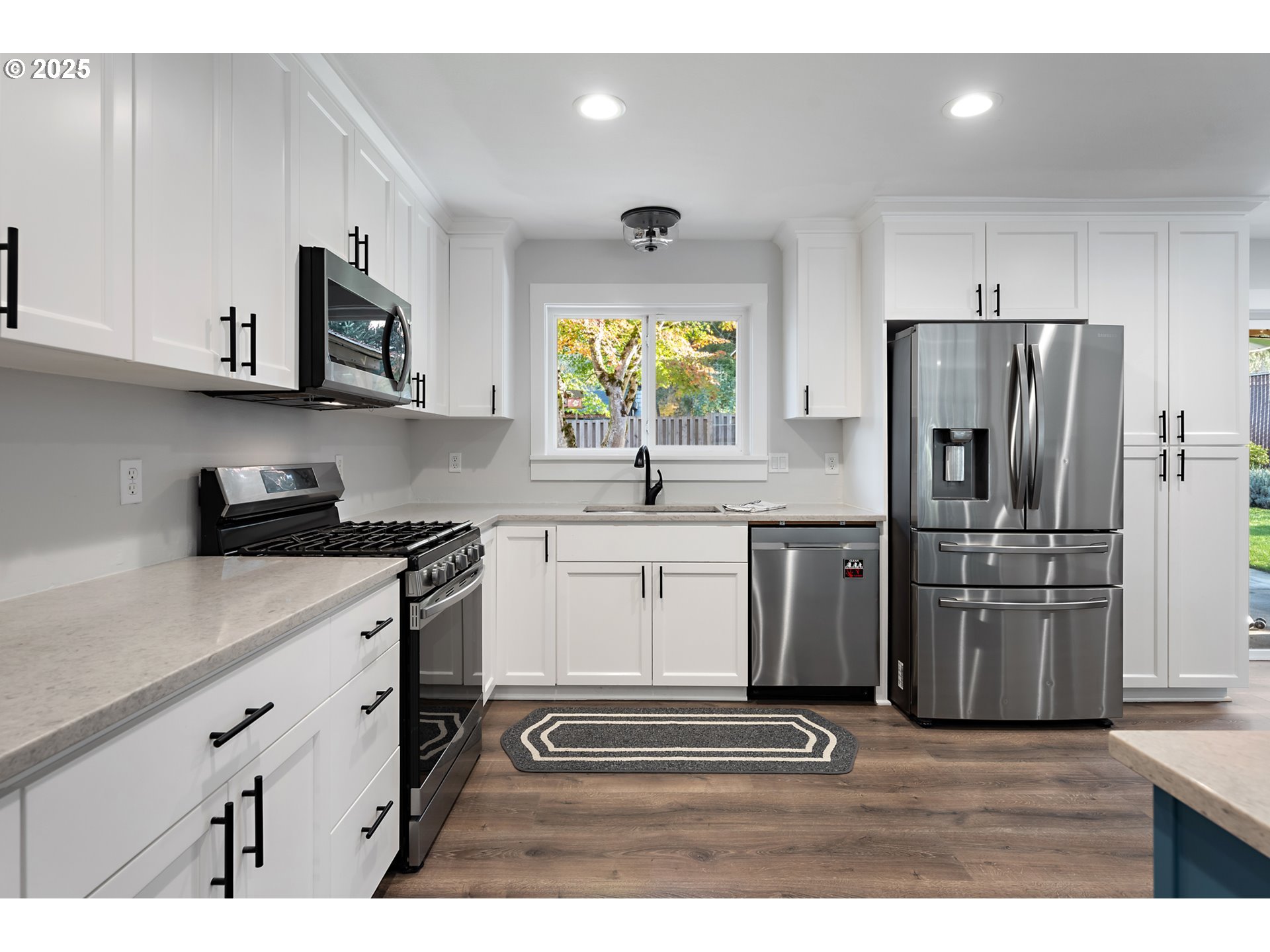 14375 Southwest Wilson Drive Beaverton, OR 97008 - Photo 12 of 46