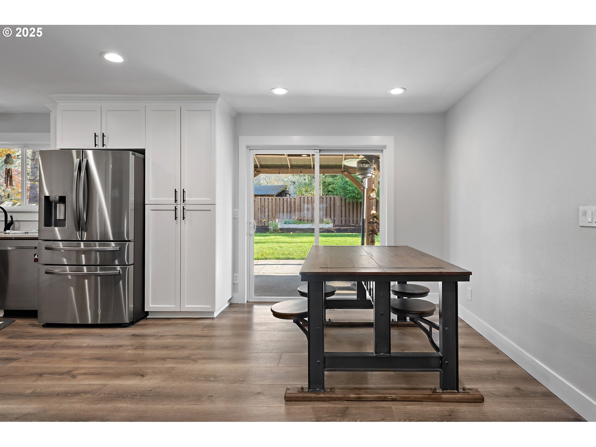 14375 Southwest Wilson Drive Beaverton, OR 97008 - Photo 15 of 46