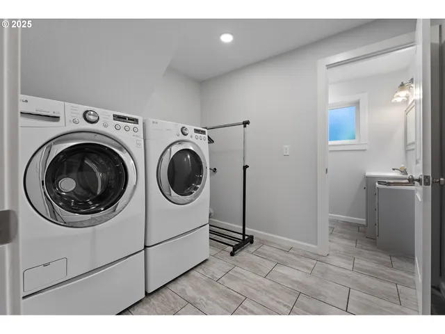 $686,500 | 14375 Southwest Wilson Drive, Beaverton, OR 97008