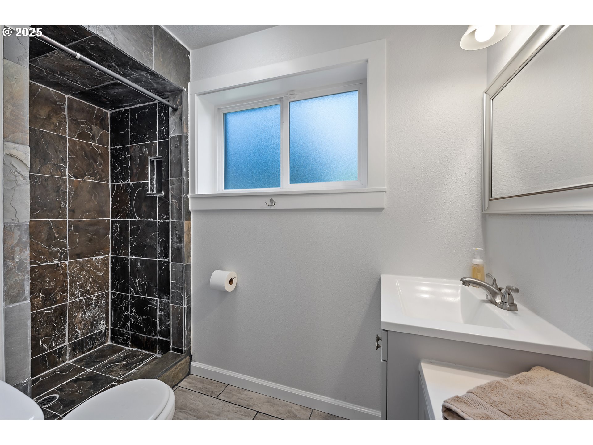 14375 Southwest Wilson Drive Beaverton, OR 97008 - Photo 35 of 46