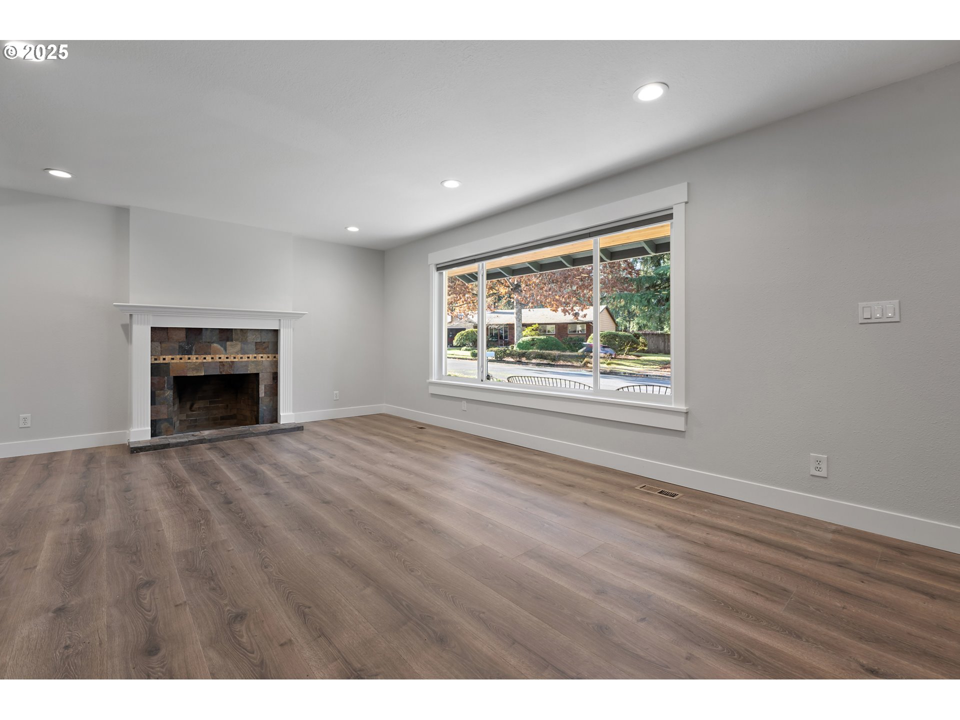 14375 Southwest Wilson Drive Beaverton, OR 97008 - Photo 6 of 46