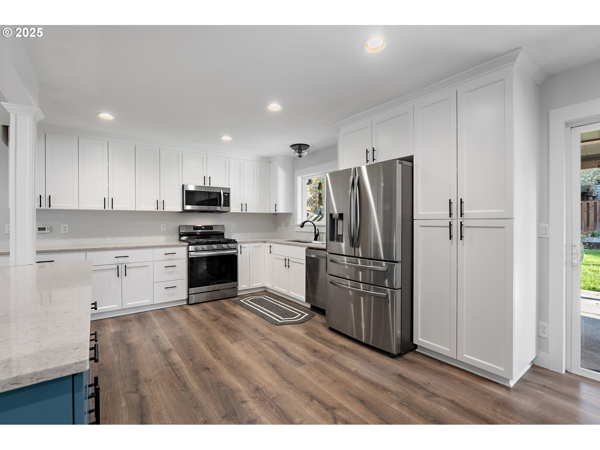 14375 Southwest Wilson Drive Beaverton, OR 97008 - Photo 10 of 46