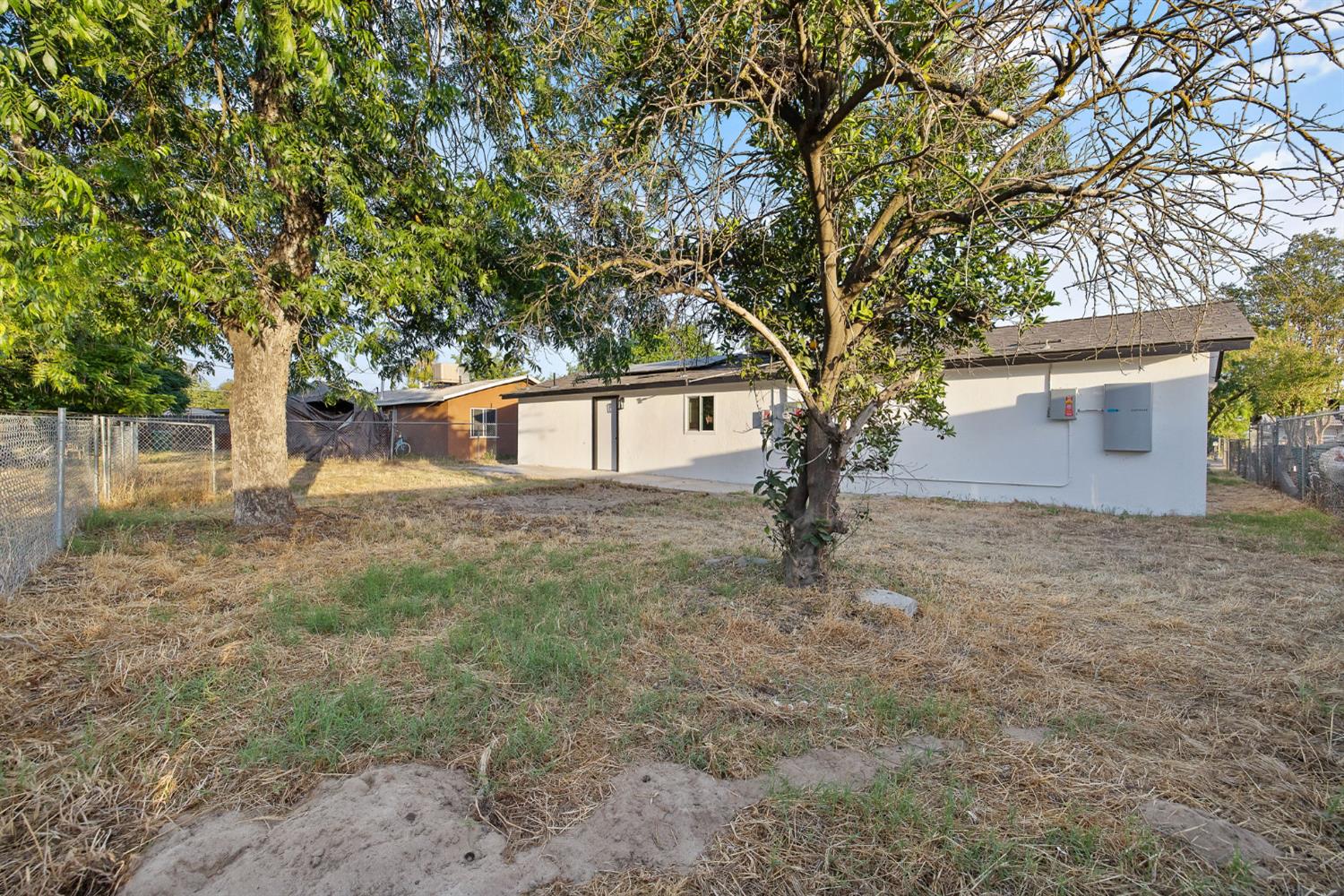 8728 East Khan Street Selma, CA 93662 - Photo 23 of 27