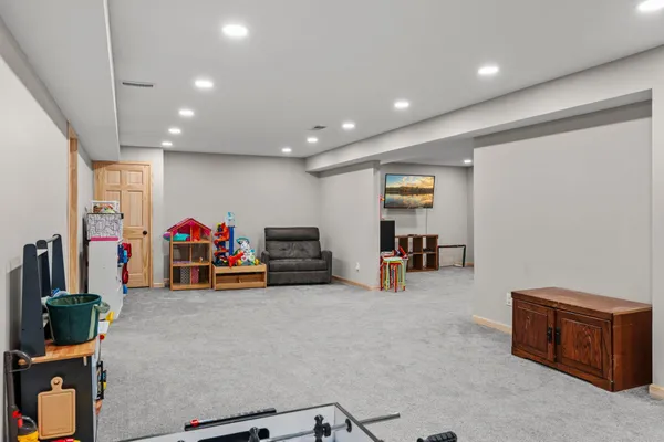 $429,900 | 1360 214th Avenue, New Richmond, WI 54017