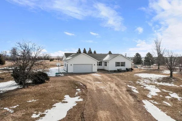 $429,900 | 1360 214th Avenue, New Richmond, WI 54017