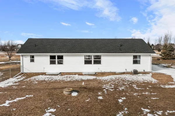 $429,900 | 1360 214th Avenue, New Richmond, WI 54017