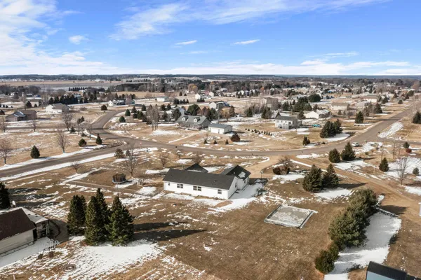 $429,900 | 1360 214th Avenue, New Richmond, WI 54017