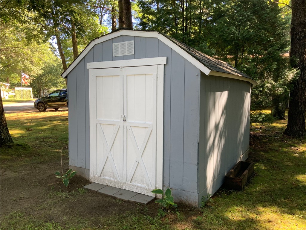 2 Sandra Circle Coventry, RI 02816 - Photo 4 of 17