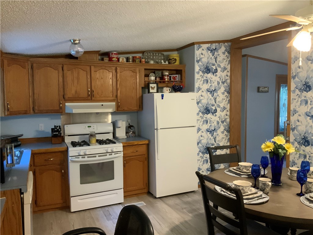 2 Sandra Circle Coventry, RI 02816 - Photo 8 of 17 kitchen