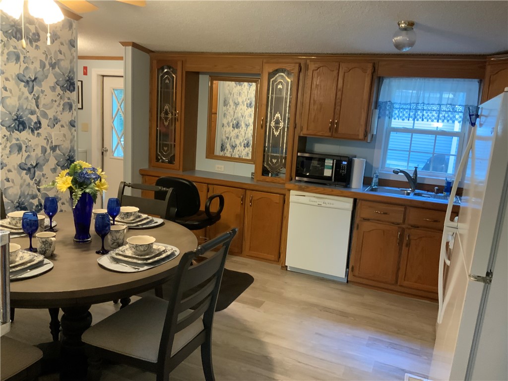 2 Sandra Circle Coventry, RI 02816 - Photo 10 of 17