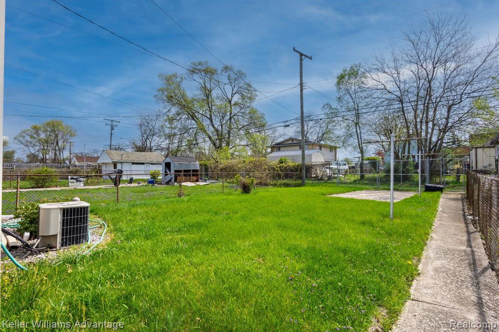 419 Frazier Street River Rouge, MI 48218 - Photo 17 of 18