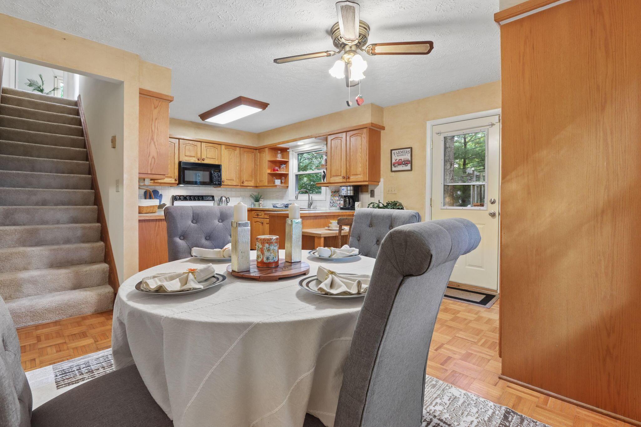7115 Watkins Road Southwest Pataskala, OH 43062 - Photo 15 of 43 Comfortable kitchen with eat-in dining