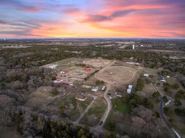 a view of a outdoor space