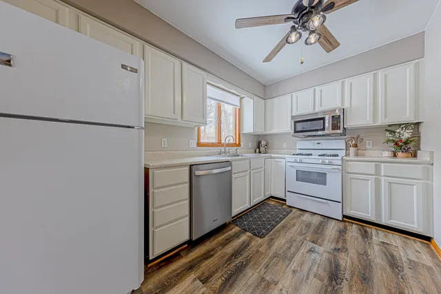 $224,900 | 262 Ba-Wood Lane, Unit 1, Janesville, WI 53545