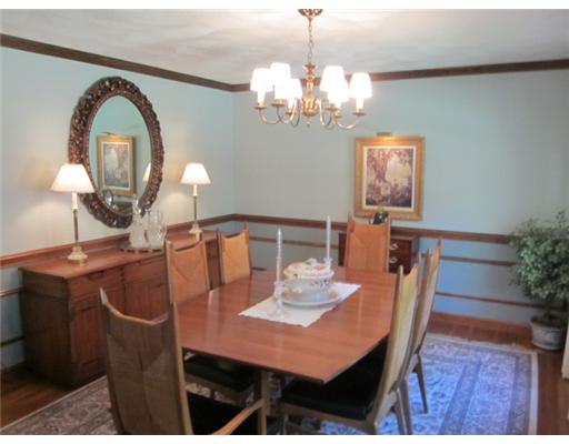 118 New Road Exeter, RI 02822 - Photo 5 of 12 Dining Room.