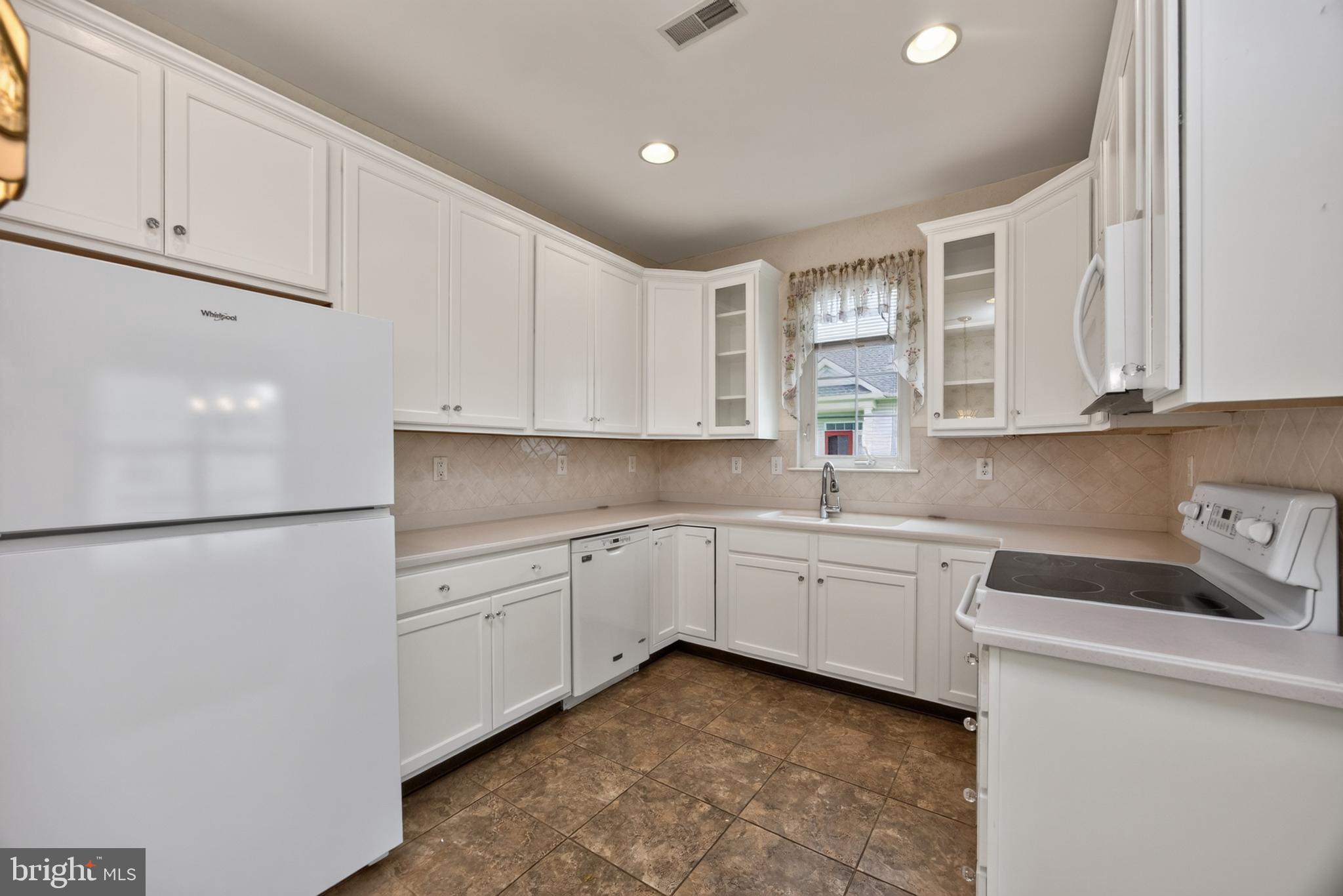 1638 Boxwood Road Garnet Valley, PA 19060 - Photo 8 of 25 Kitchen