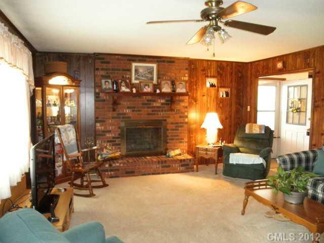 1215 Ralph B Keener Road Lincolnton, NC 28092 - Photo 2 of 12 Gallery Image 2