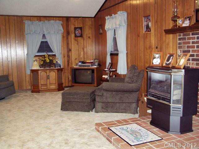 1215 Ralph B Keener Road Lincolnton, NC 28092 - Photo 4 of 12 Gallery Image 4