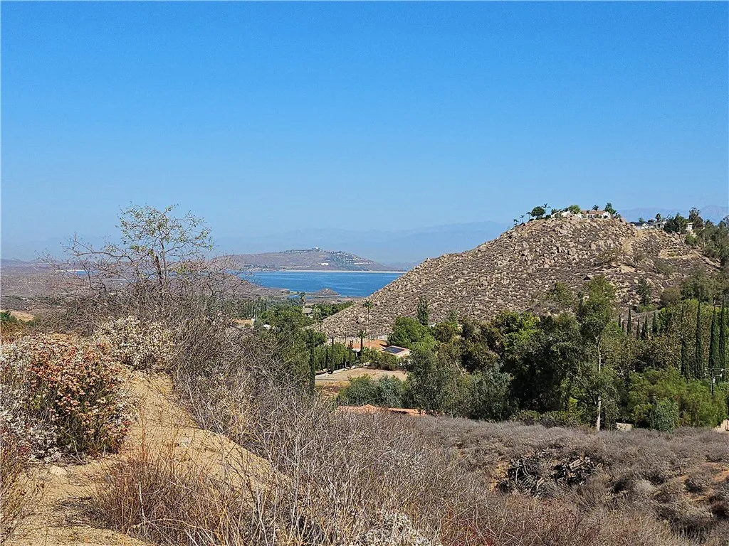 0 Malta Perris, CA 92570 - Photo 3 of 7 a view of a dry yard with mountains in the background
