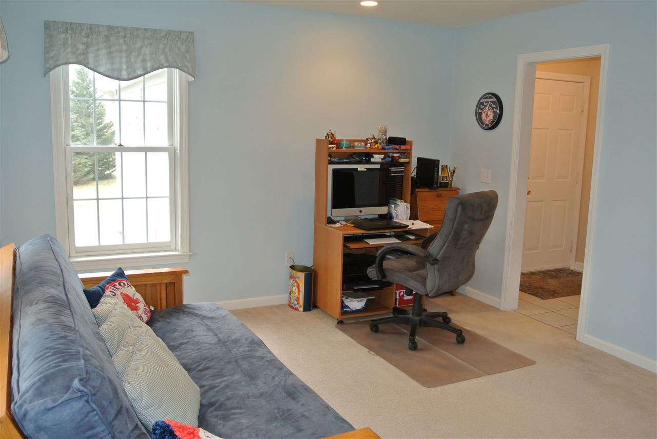 410 Mountain Road Concord, NH 03301 - Photo 8 of 14