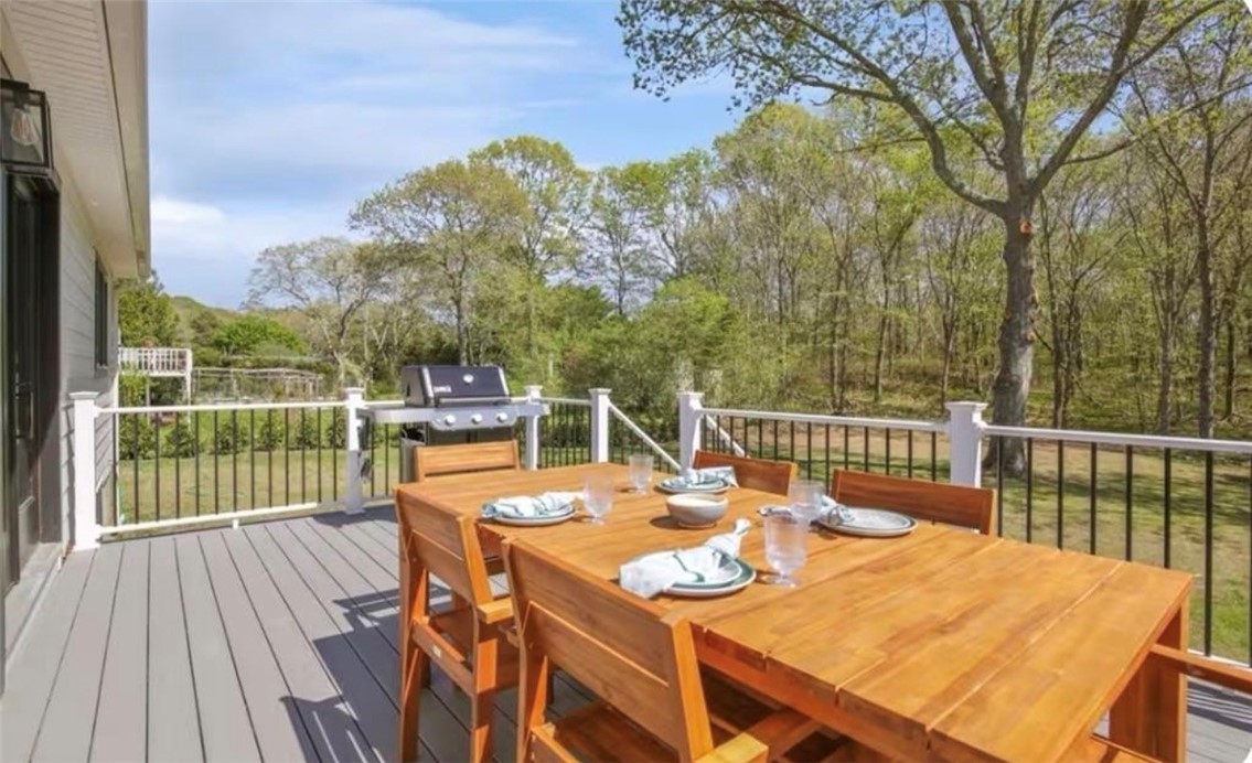 44 Quannacut Road Westerly, RI 02891 - Photo 15 of 19