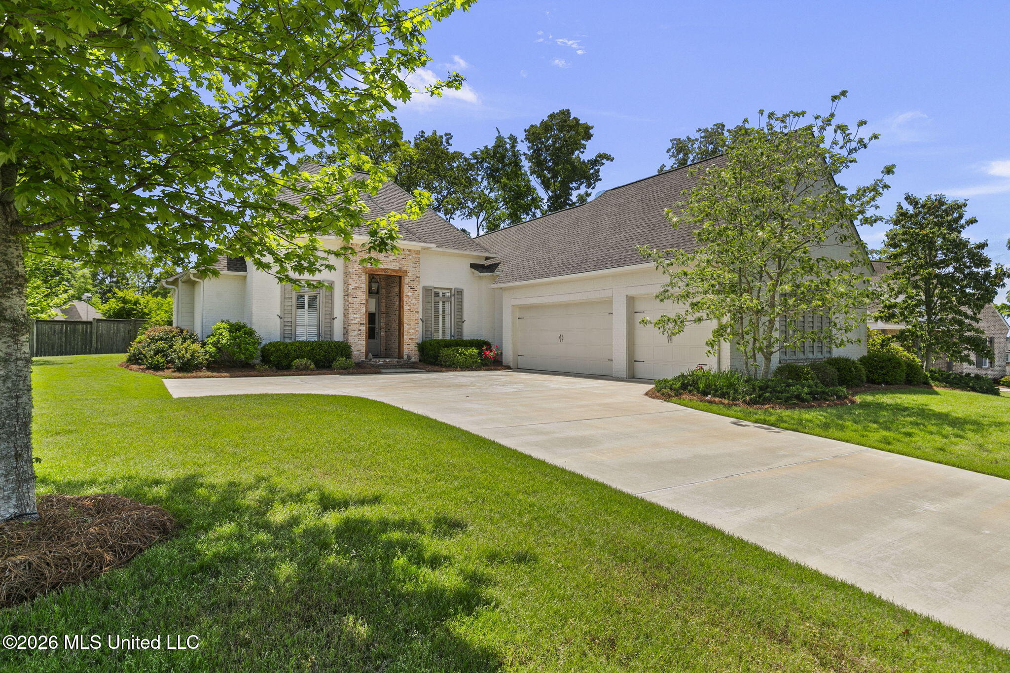 100 Camden Vale Madison, MS 39110 - Photo 2 of 67 4-web-or-mls-100 Camden Vale-4