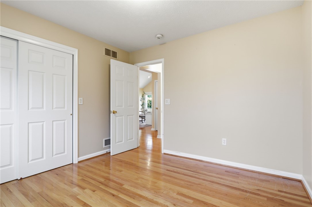 1024 Pondbrook Point Webster, NY 14580 - Photo 20 of 36 3rd Bedroom