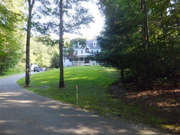 18 Kelley Road Mendon, MA 01756 - Photo 3 of 25 Gallery Image 3