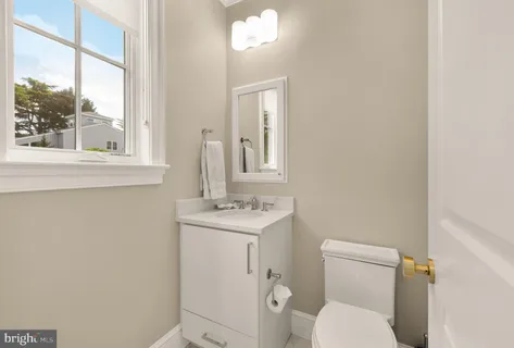 $4,100,000 | 5537 Hawthorne Place Northwest, Washington, DC 20016