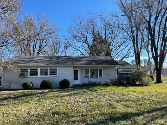 2918 Hampton Hall Road Callao, VA 22435 - Photo 1 of 1 Single story home featuring a front lawn